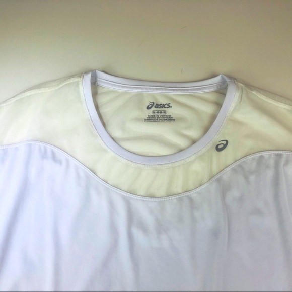 Asics top and Fila yoga/running shorts bundle - Picture 5 of 10